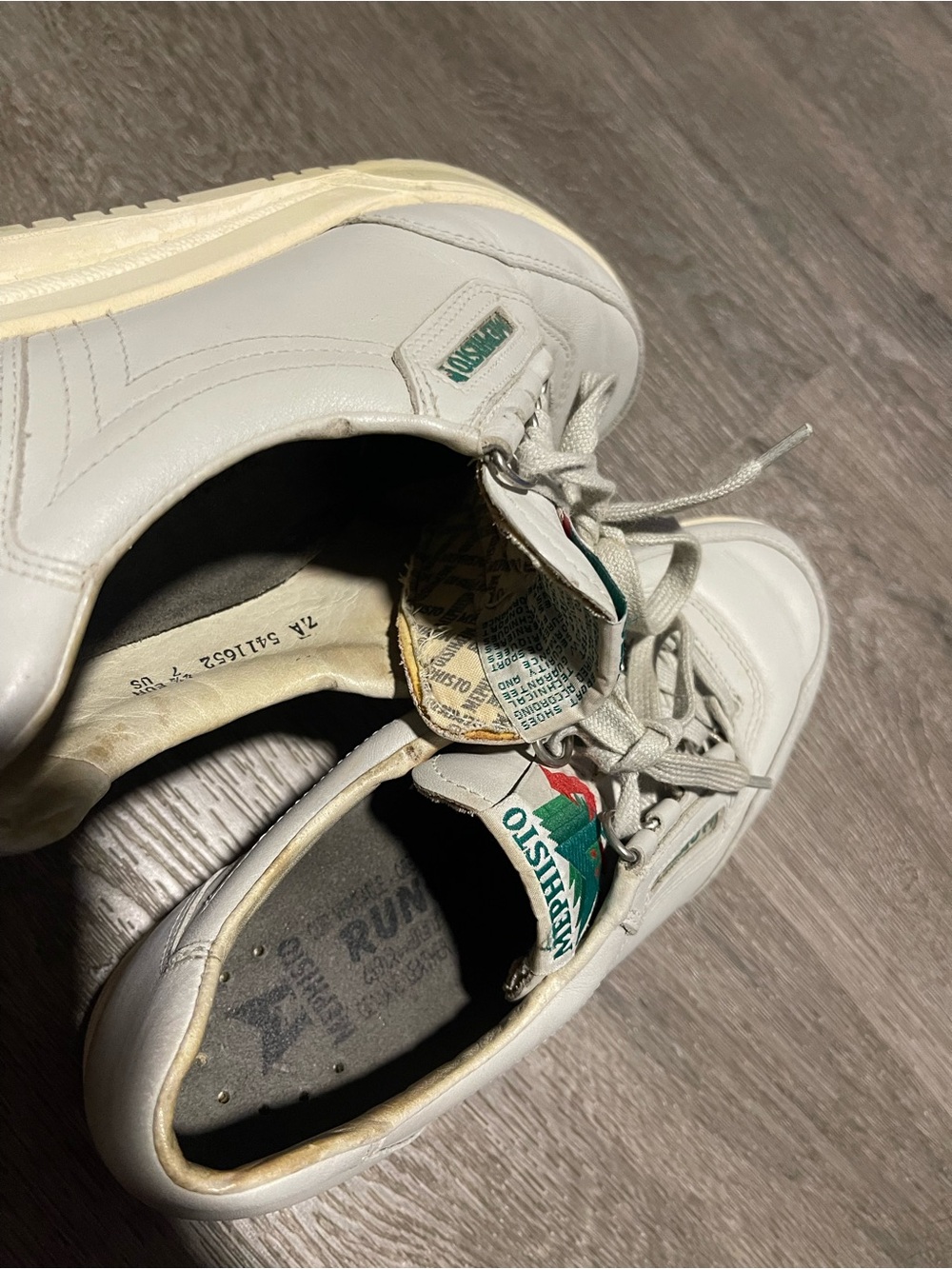 Mephisto White Leather Sneaker with Green Logo Accents Have Small Rubs - Picture 8 of 13